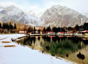 Home lower kachura lake 6949435 640